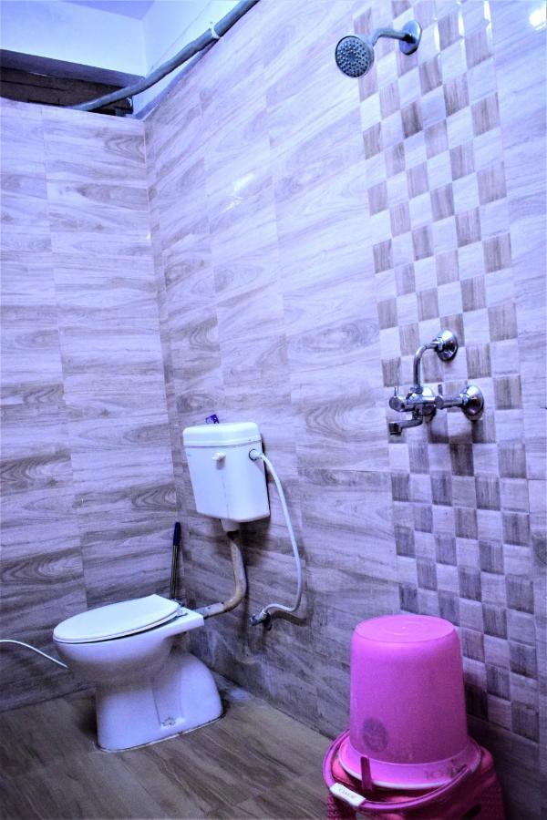 Ds Residency Varanasi-Prime Location-Parking מראה חיצוני תמונה