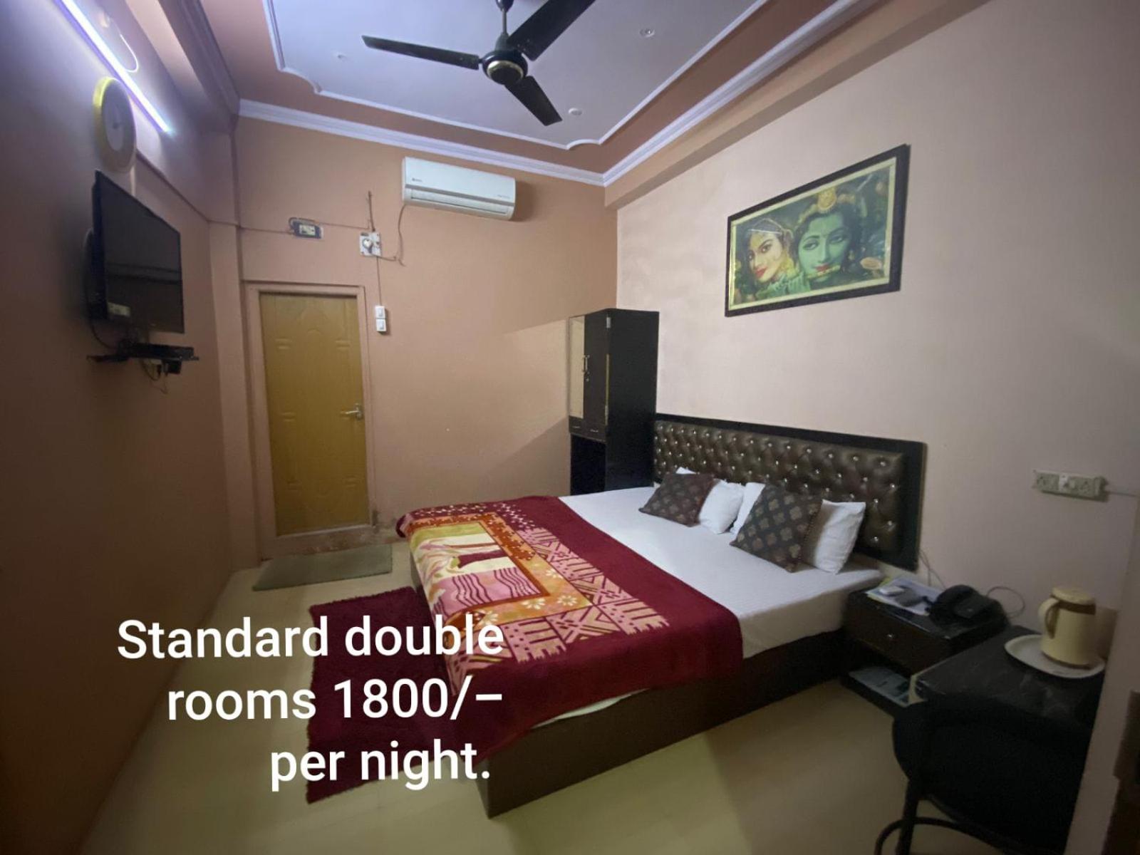 Ds Residency Varanasi-Prime Location-Parking מראה חיצוני תמונה