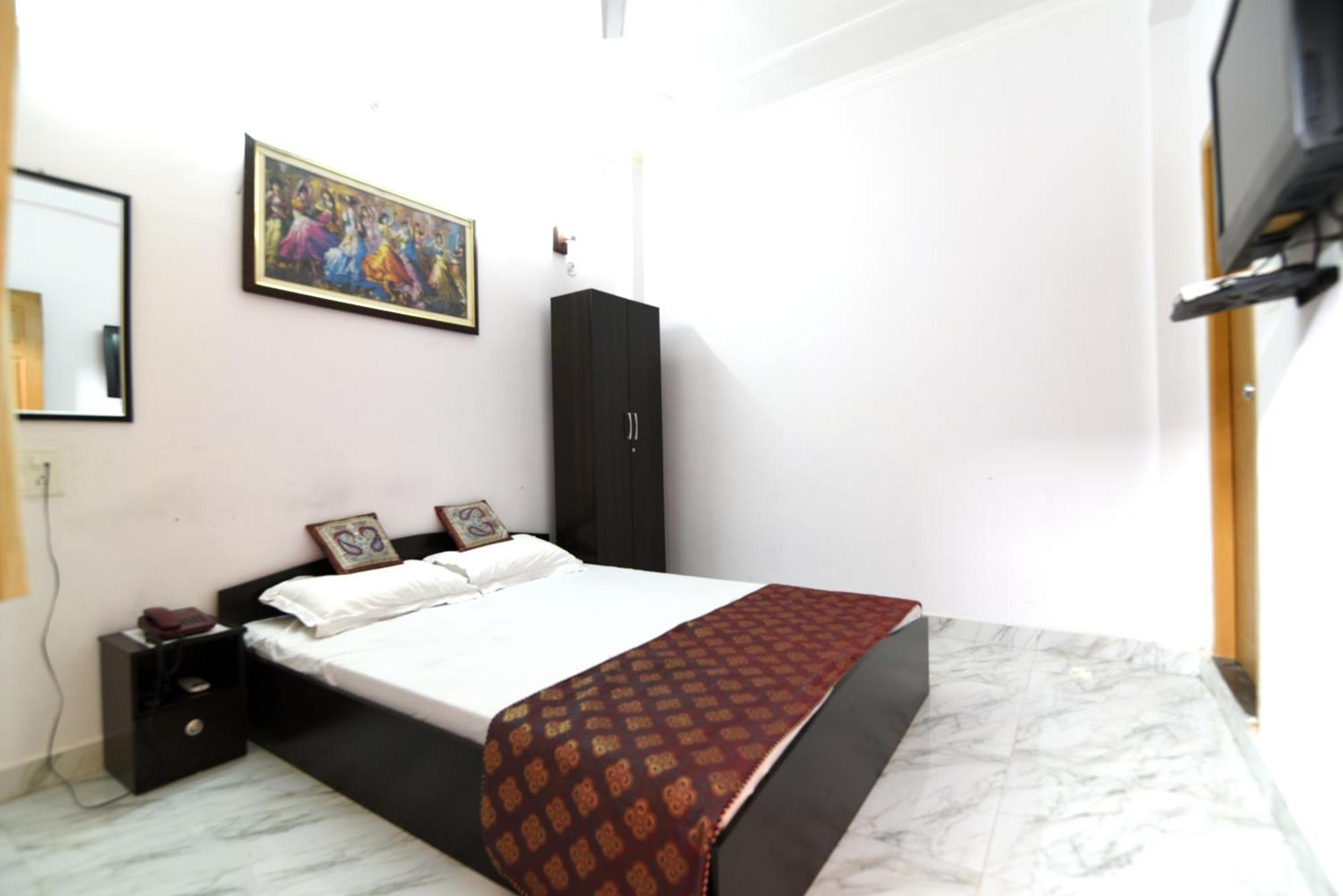 Ds Residency Varanasi-Prime Location-Parking מראה חיצוני תמונה